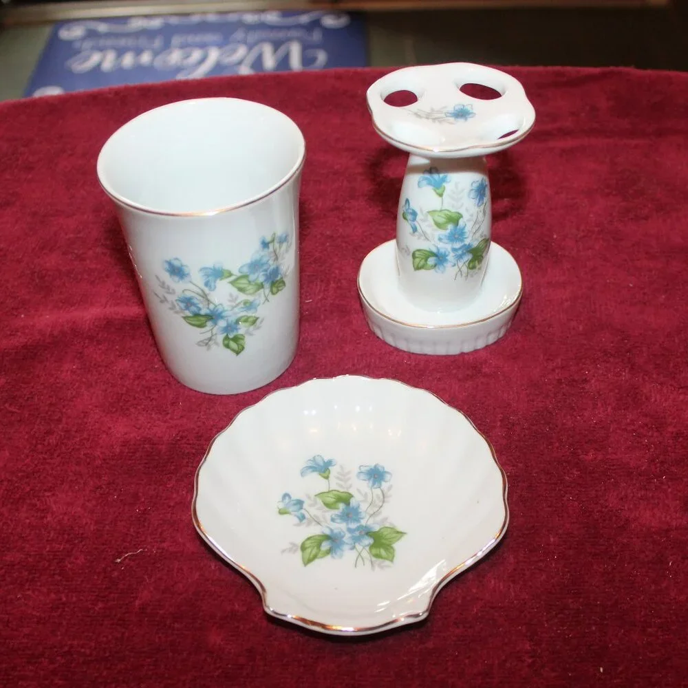 Vintage Porcelain 3-piece Bathroom Set - Blue Forget Me Not